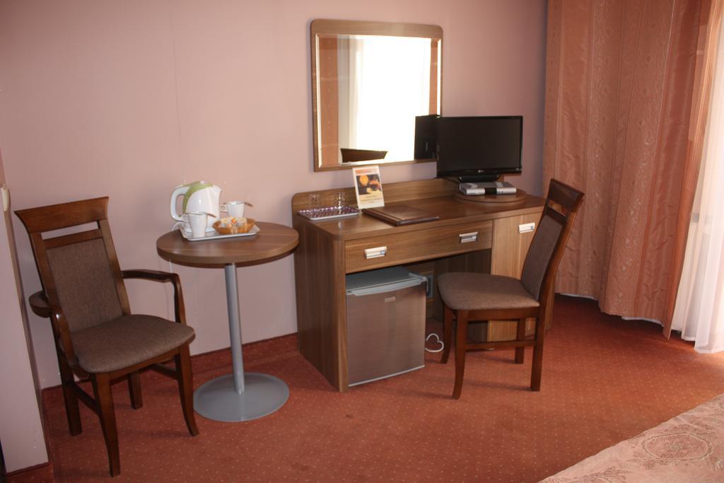 Paria Hotel Kudowa-Zdrój Extérieur photo