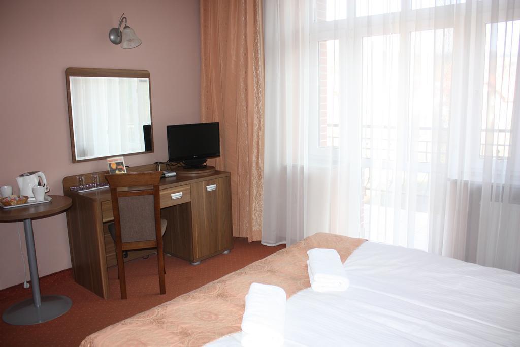 Paria Hotel Kudowa-Zdrój Extérieur photo