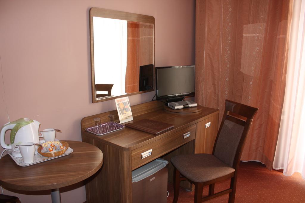 Paria Hotel Kudowa-Zdrój Extérieur photo